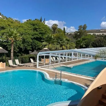 Aloha Hill With Swimming Pools Apartment
